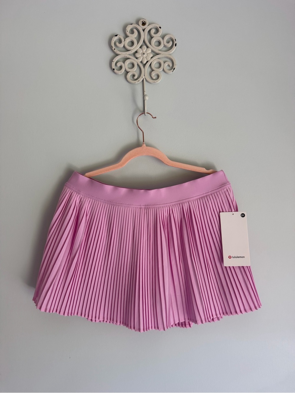 lululemon Varsity Pleated Tennis Mini Skirt in Light Pink.  Size 12/XL w/ shorts